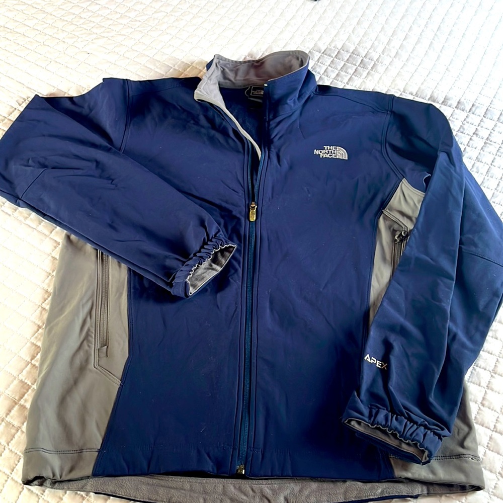 The North Face men’s large apex jacket with embroidered logos not iron on